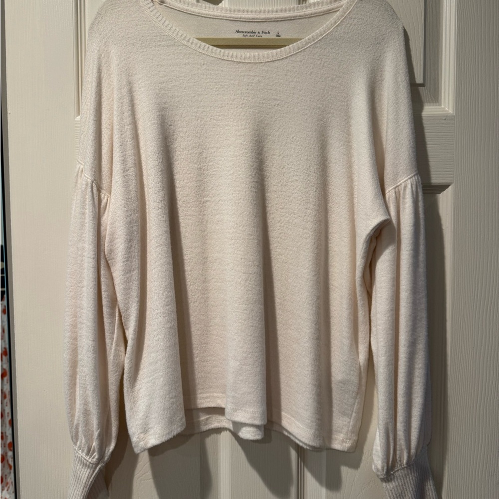Abercrombie & Fitch Soft Cream Sweater